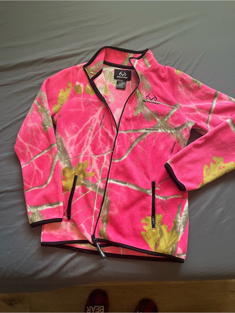 Realtree Women’s Pink Camo Fleece Jacket – Size Small (4–6) – $18